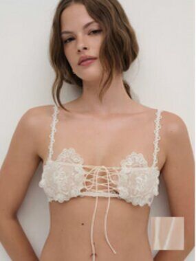 For Love & Lemons Vintage Embroidery Bra Size Large NWT